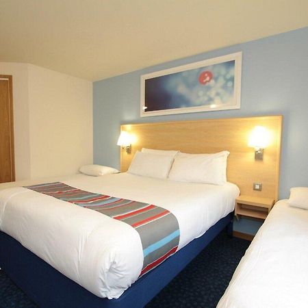 Travelodge Glenrothes Buitenkant foto